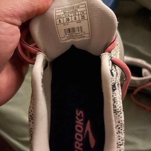 Brooks Women's Pink and Black Running Shoes - Picture 4 of 5